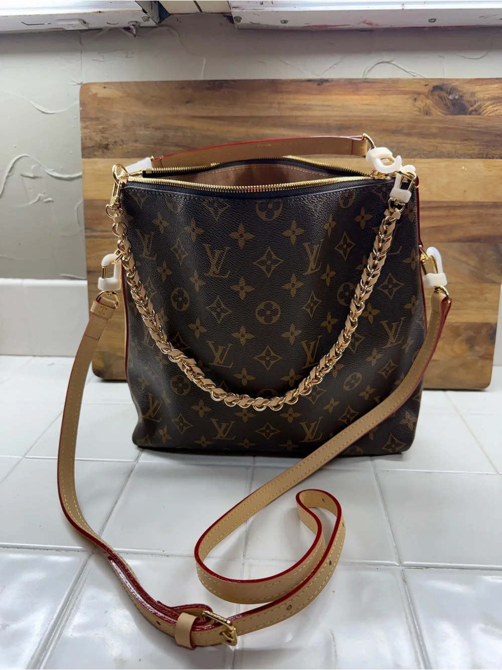 Monogram Canvas Brown Shoulder Bag - Picture 6 of 8